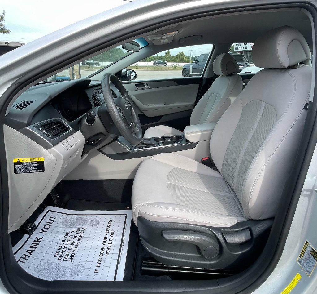 2015 Hyundai Sonata SE - Photo 13