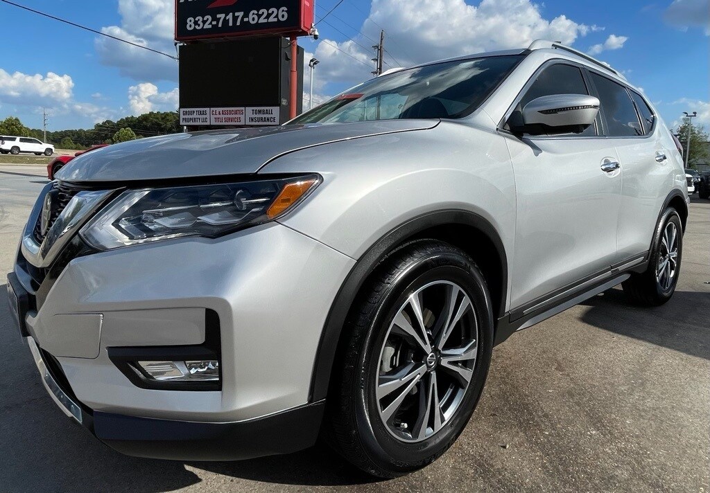 2018 Nissan Rogue SL photo 3