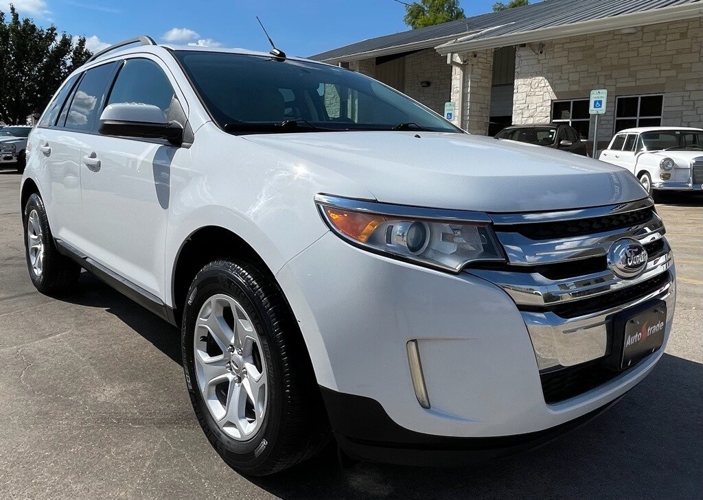 2014 Ford Edge SEL photo 2