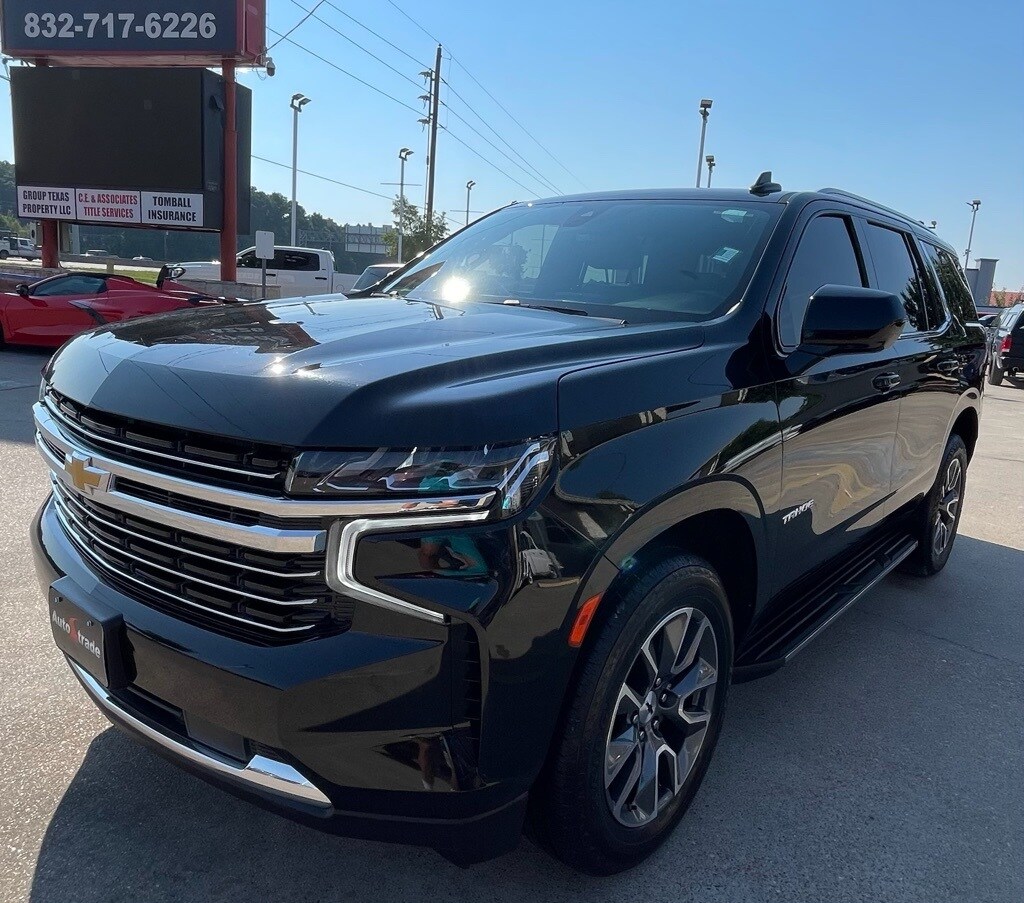2021 Chevrolet Tahoe LT photo 2