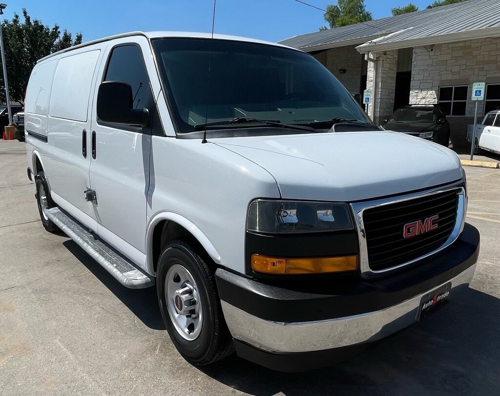 2018 Gmc Savana 2500 photo 2