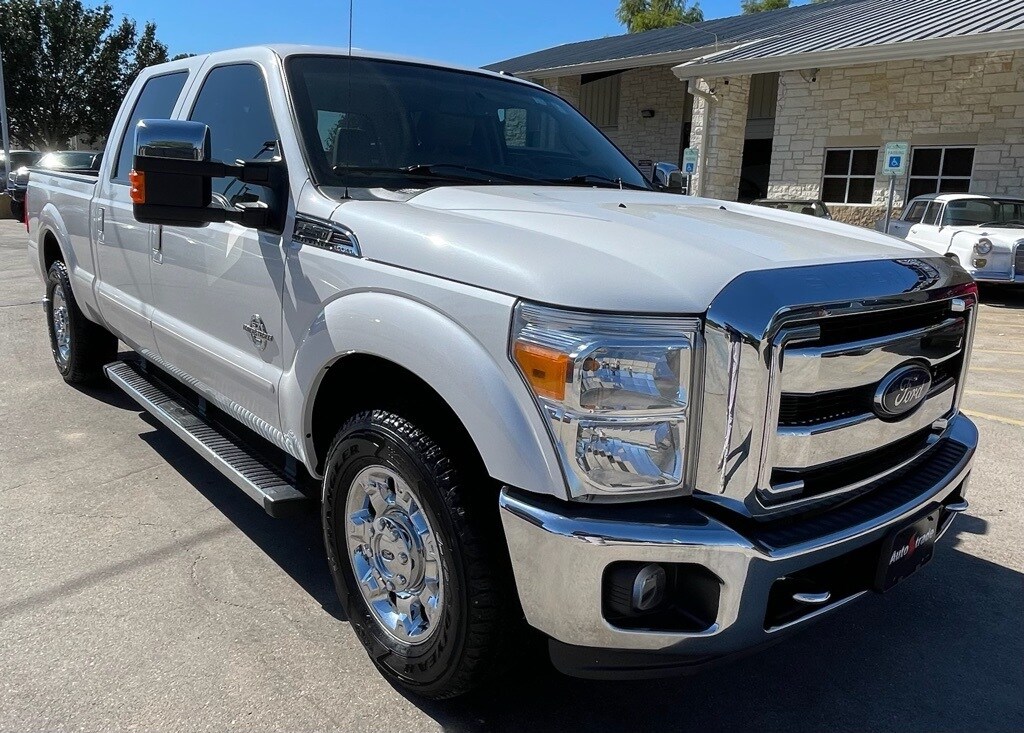 2016 Ford F-250 Lariat photo 2