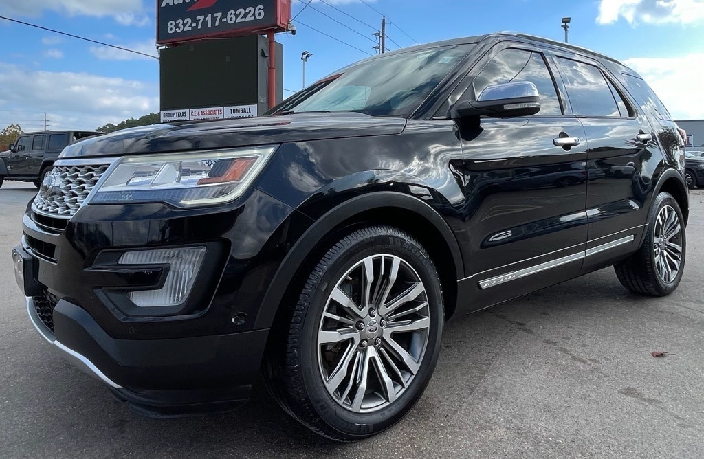 Used 2017 Ford Explorer Platinum SUV