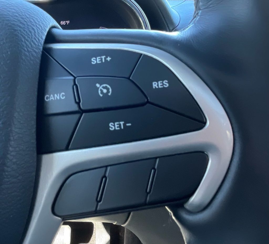 2019 Jeep Grand Cherokee Overland - Photo 25