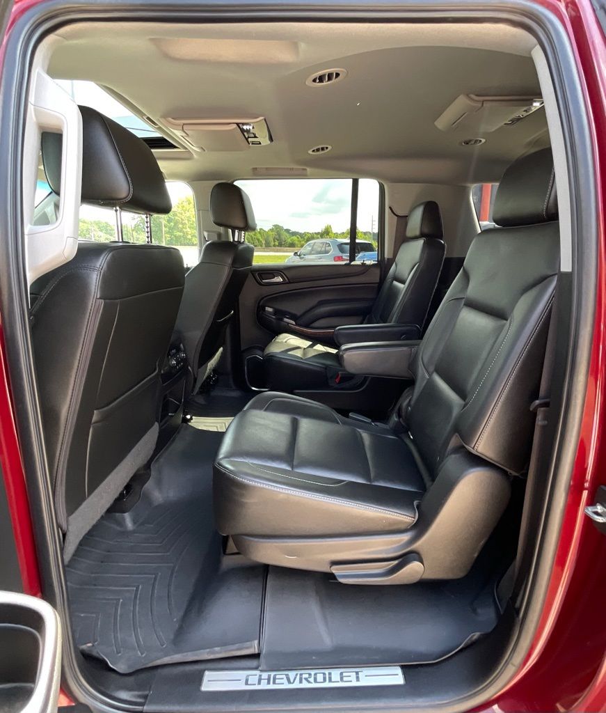2019 Chevrolet Suburban Premier - Photo 37