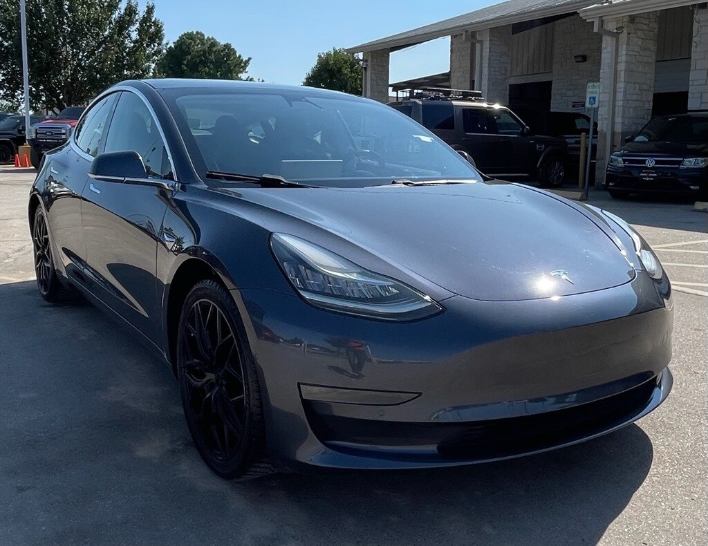 2019 Tesla Model 3 Long Range photo 2