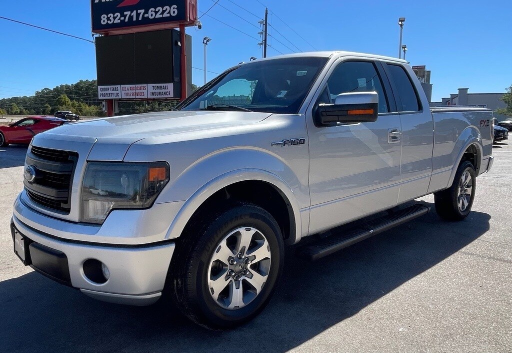 2014 Ford F-150 FX2 photo 2