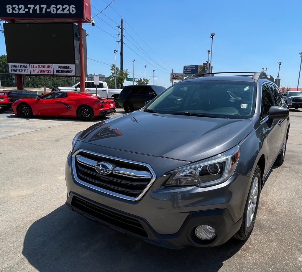 2019 Subaru Outback 2.5i Premium photo 2