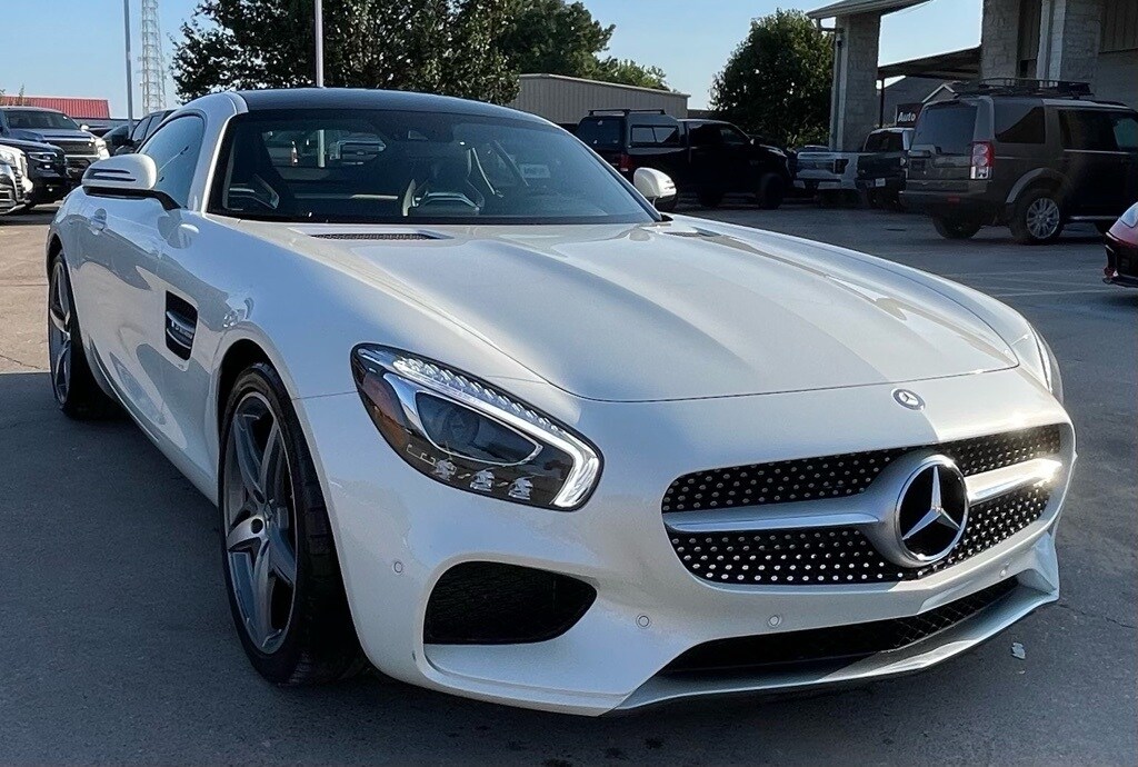 2017 Mercedes Benz AMG GT GT photo 2