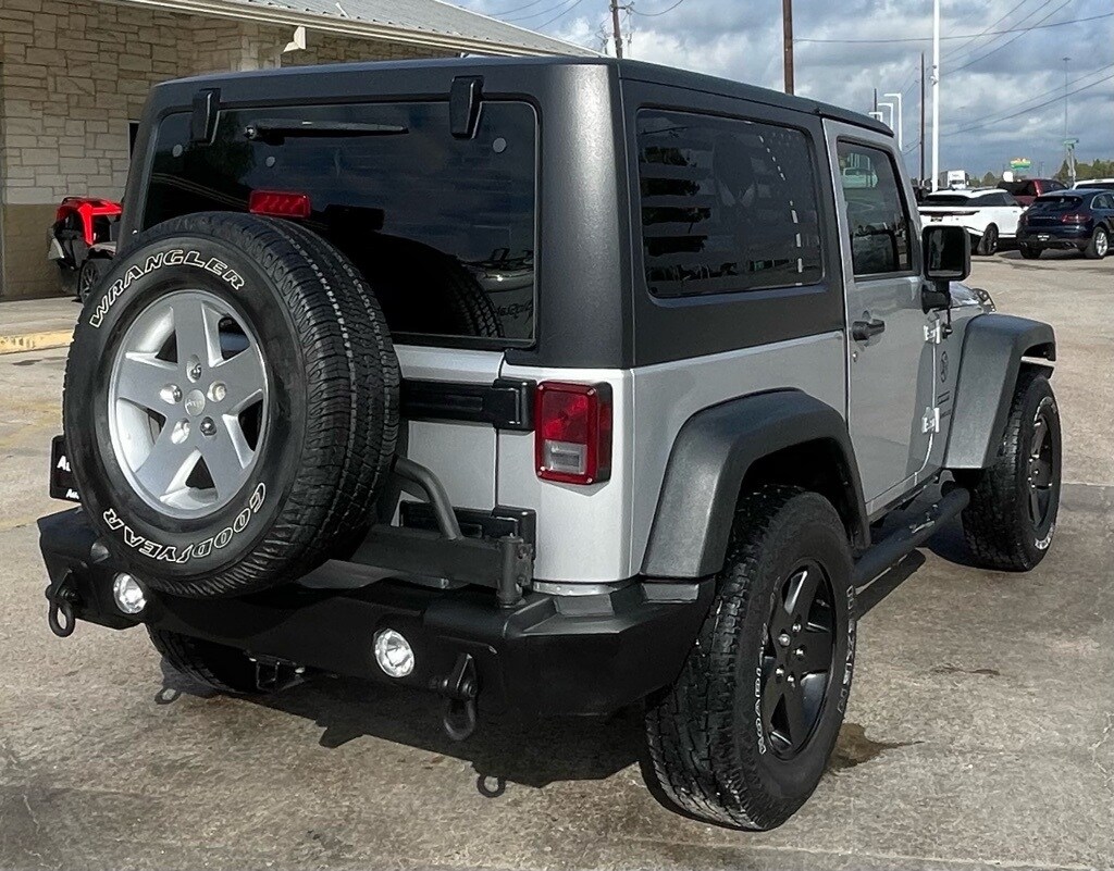 2011 Jeep Wrangler Sport photo 3