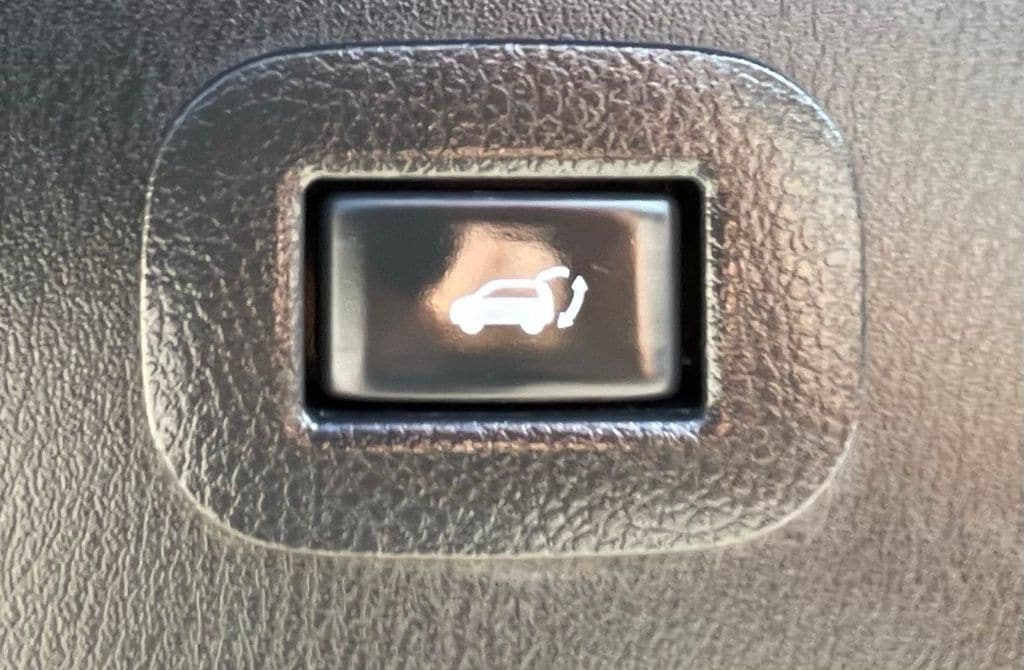 2020 Nissan Armada SL - Photo 14