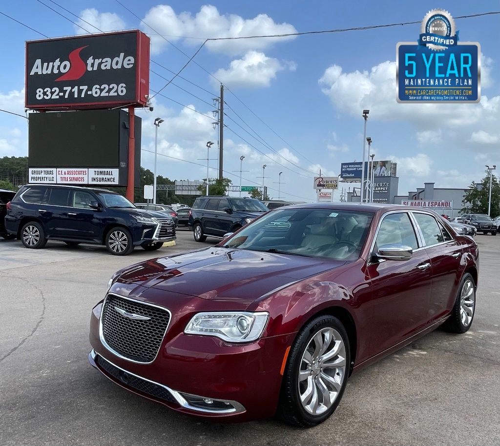 2019 Chrysler 300 Limited's photo