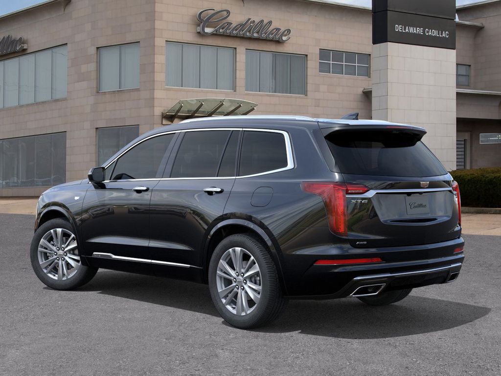 2025 Cadillac XT6 Premium Luxury photo 3