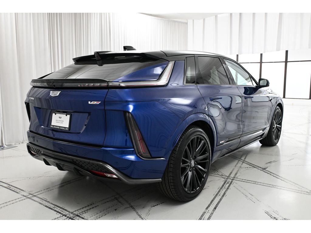 2026 Cadillac LYRIQ V Premium - Photo 7