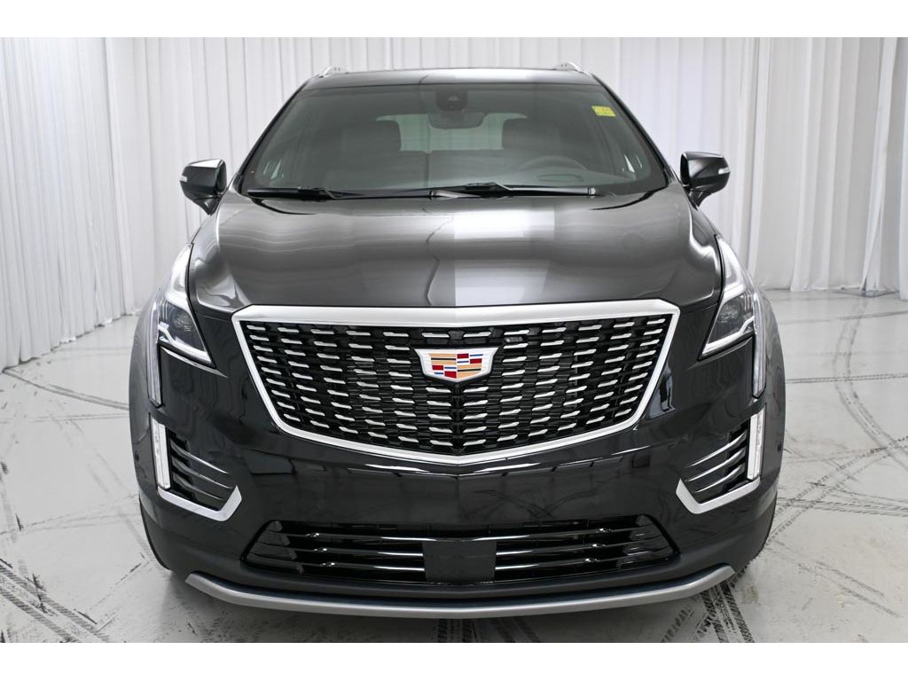 2025 Cadillac XT5 Premium Luxury photo 3
