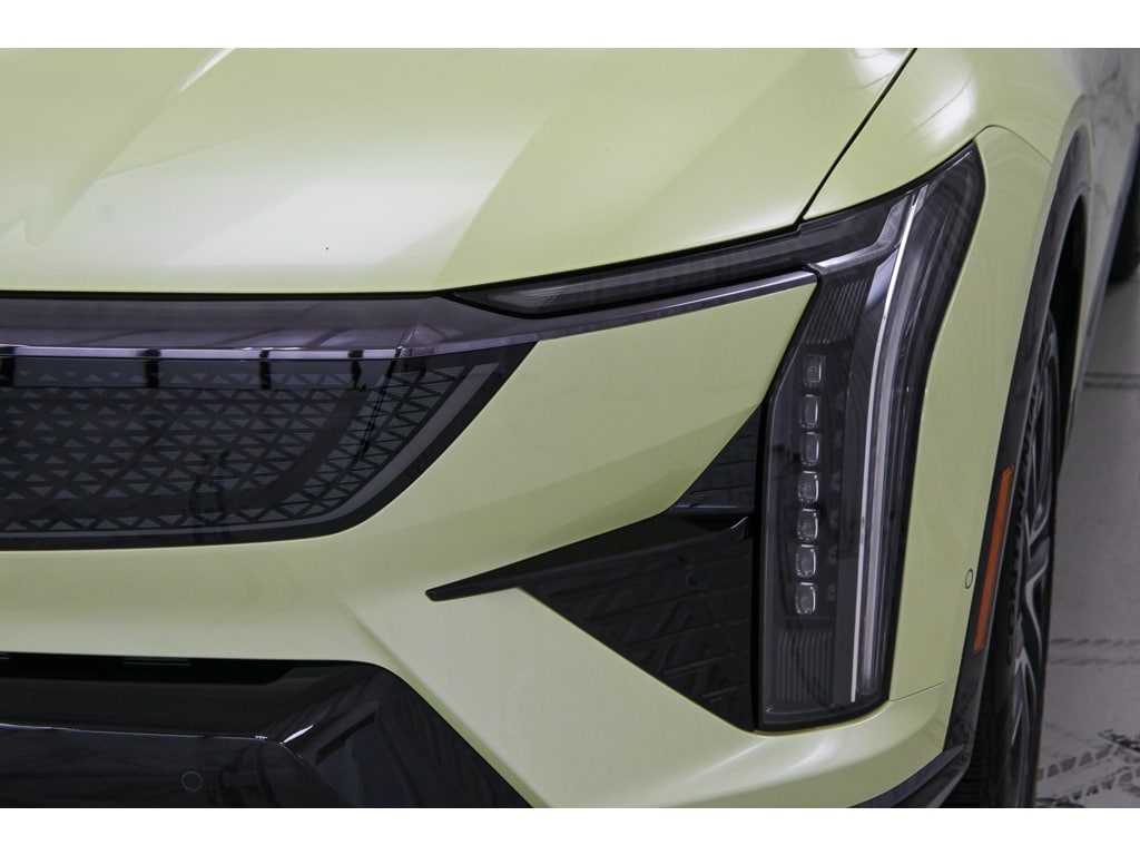 2027 Cadillac OPTIQ Sport - Photo 9