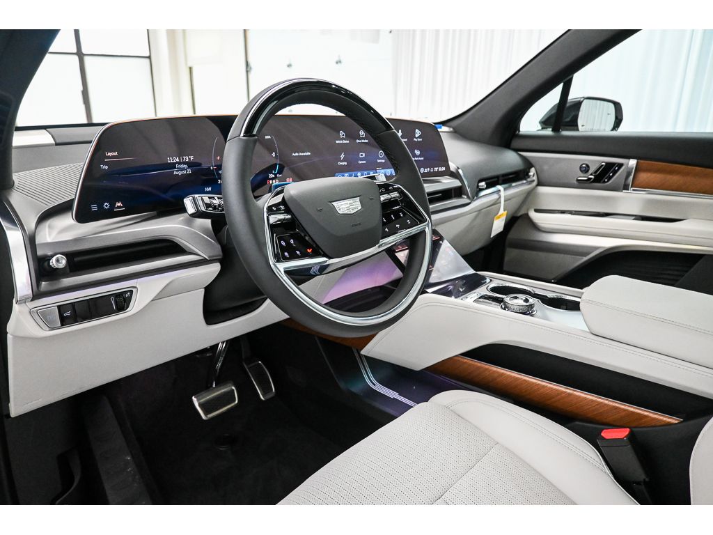 2027 Cadillac VISTIQ Sport - Photo 22