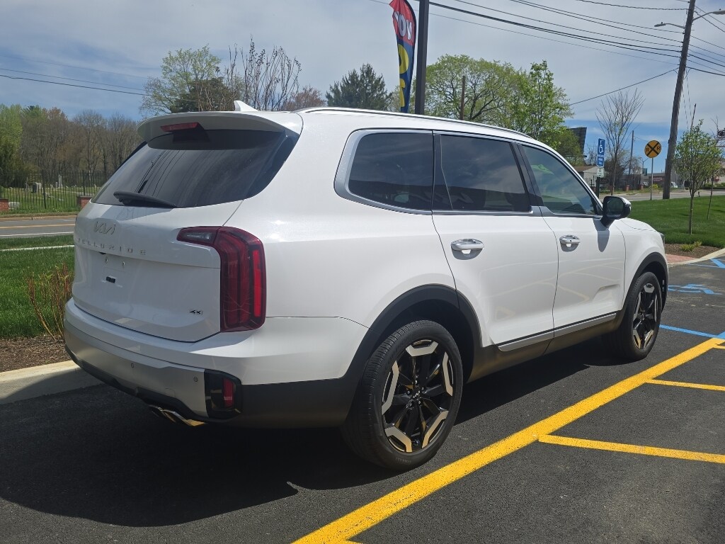 Used 2023 Kia Telluride S