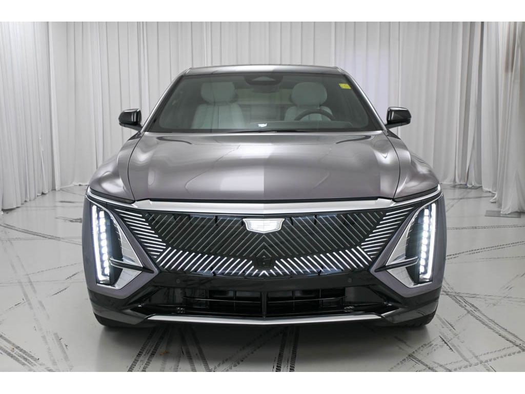 New 2026 CADILLAC LYRIQ Luxury SUV