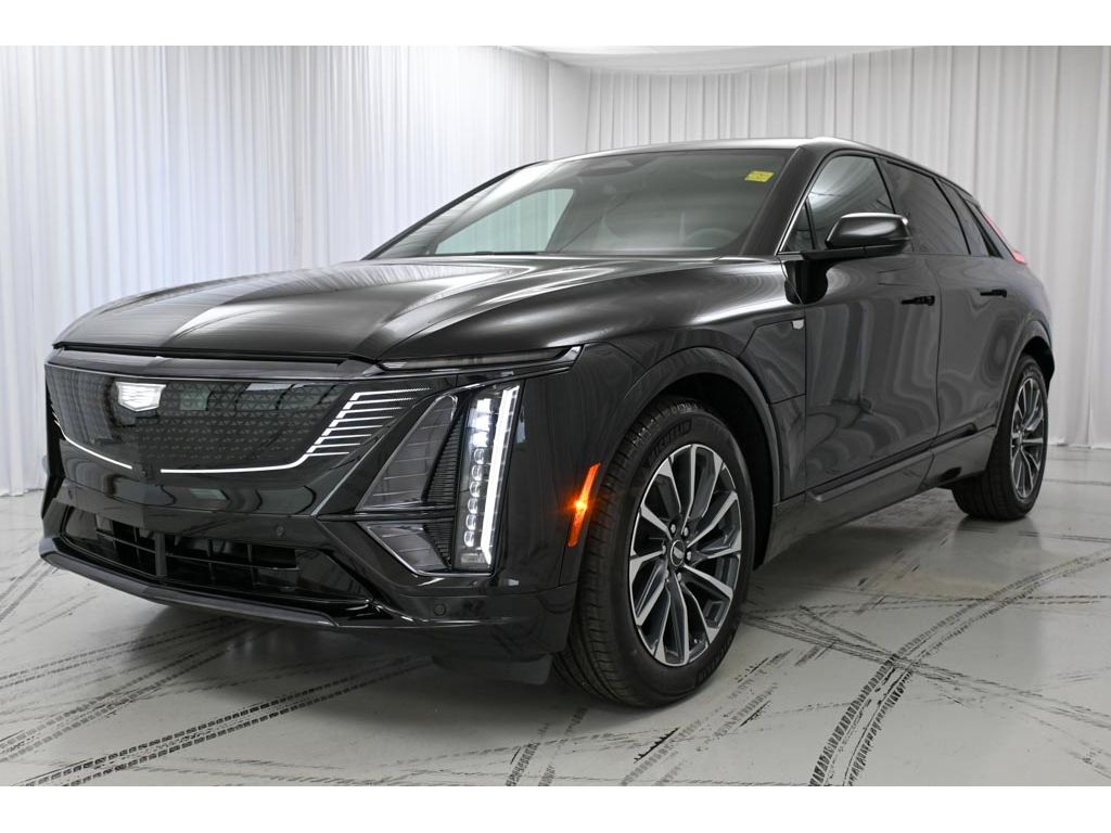 2025 Cadillac Lyriq Sport photo 4