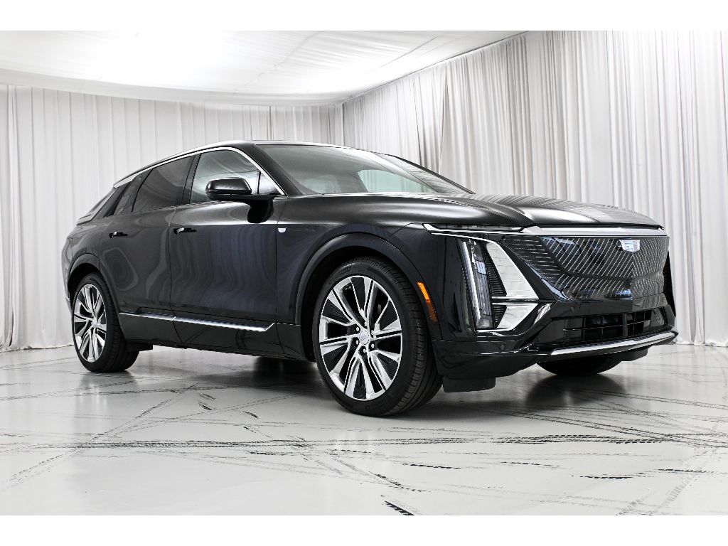 Used 2024 Cadillac LYRIQ Luxury 3 with VIN 1GYKPSRK7RZ111538 for sale in Wilmington, DE