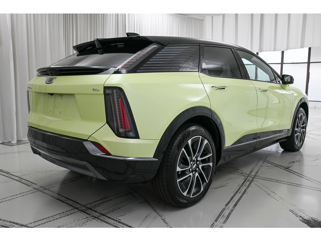 2027 Cadillac OPTIQ Sport - Photo 7