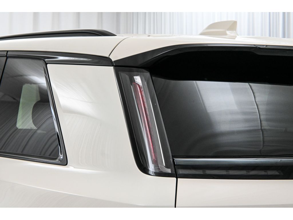 2027 Cadillac VISTIQ Sport - Photo 10