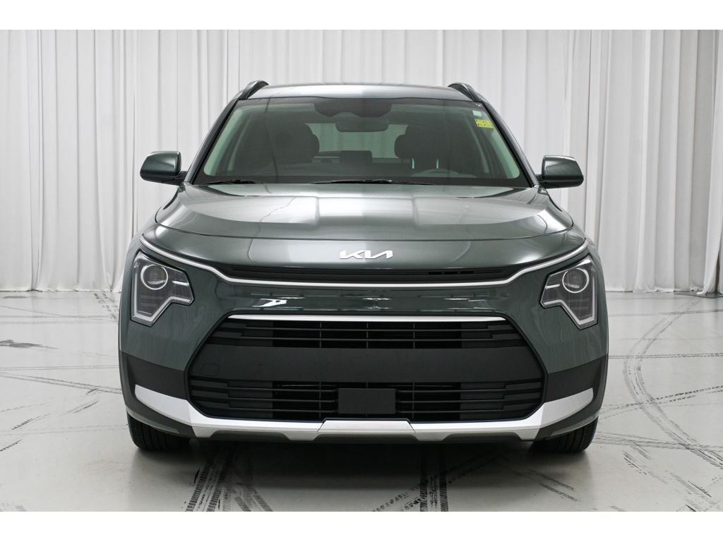 Used 2025 Kia Niro Plug-In Hybrid EX