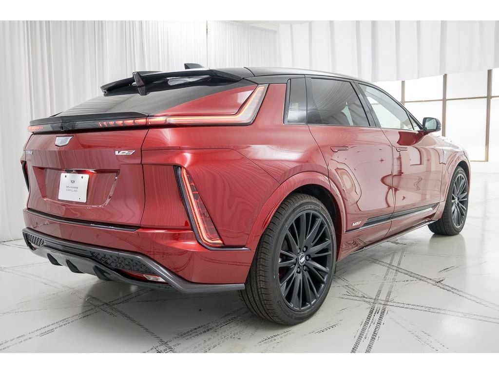 2026 Cadillac LYRIQ V Premium - Photo 7