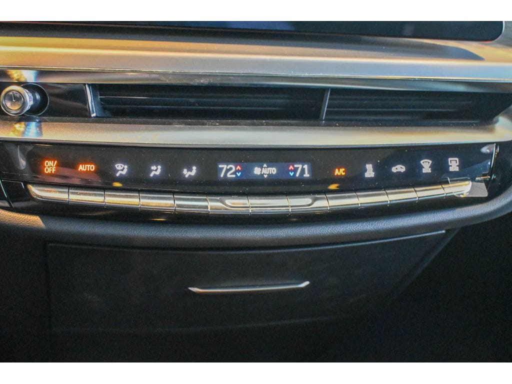 2026 Cadillac LYRIQ V Premium - Photo 28