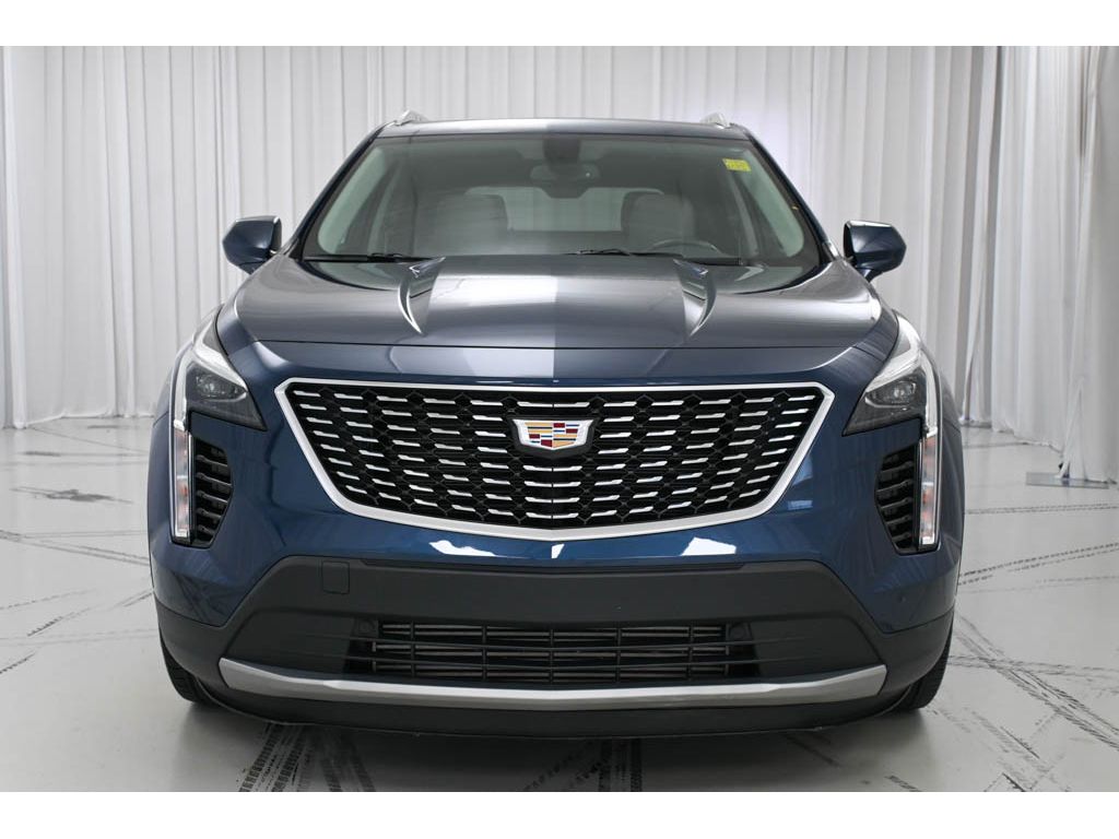 2019 Cadillac XT4 Premium Luxury photo 3