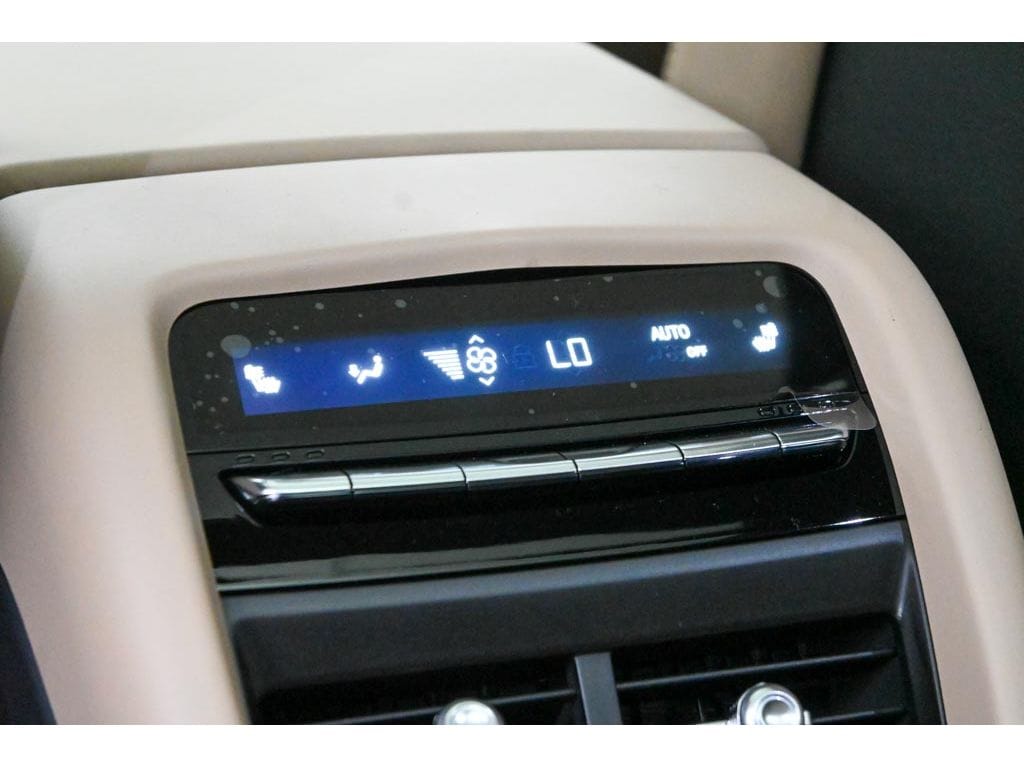 2026 Cadillac LYRIQ Signature Luxury - Photo 14