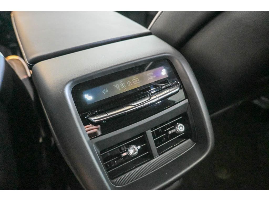 2026 Cadillac LYRIQ V Premium - Photo 13