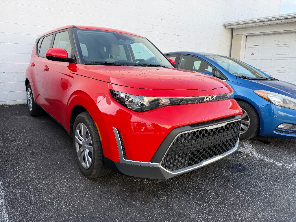 Used 2025 Kia Soul LX