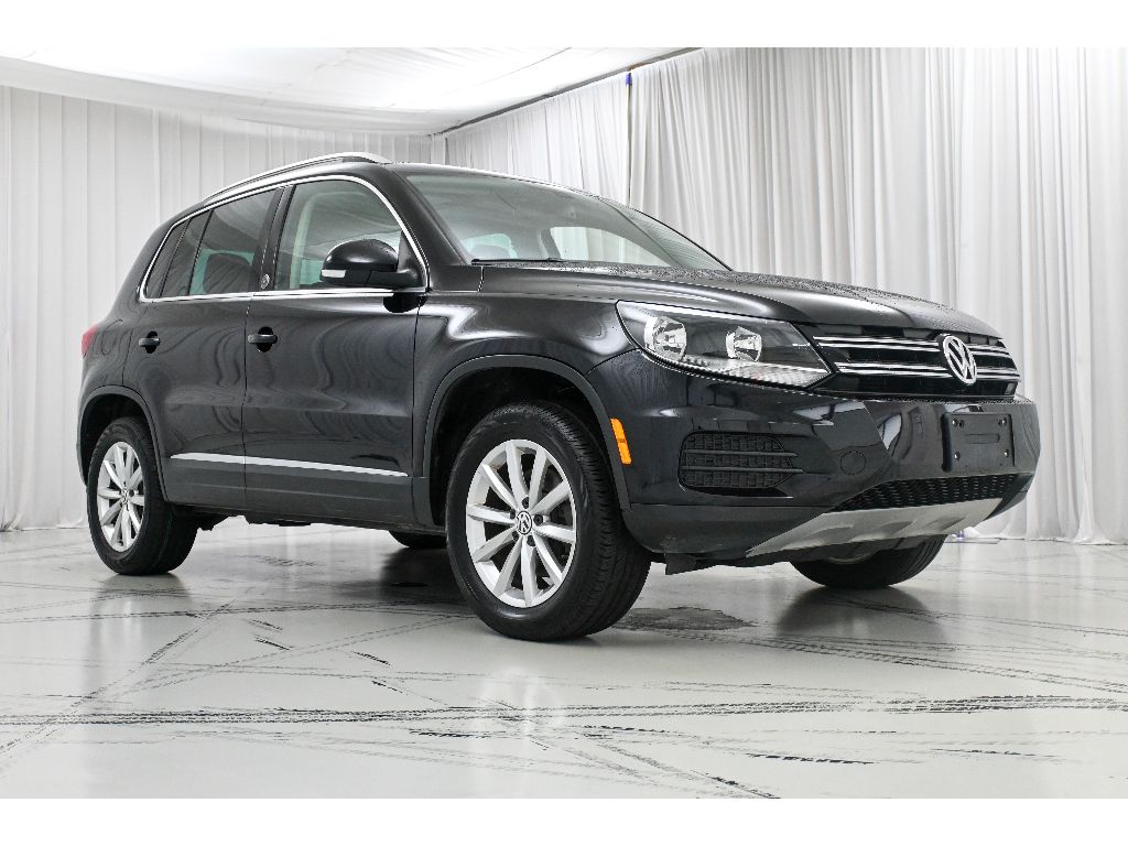 Used 2017 Volkswagen Tiguan Wolfsburg Edition with VIN WVGSV7AX7HK040442 for sale in Wilmington, DE