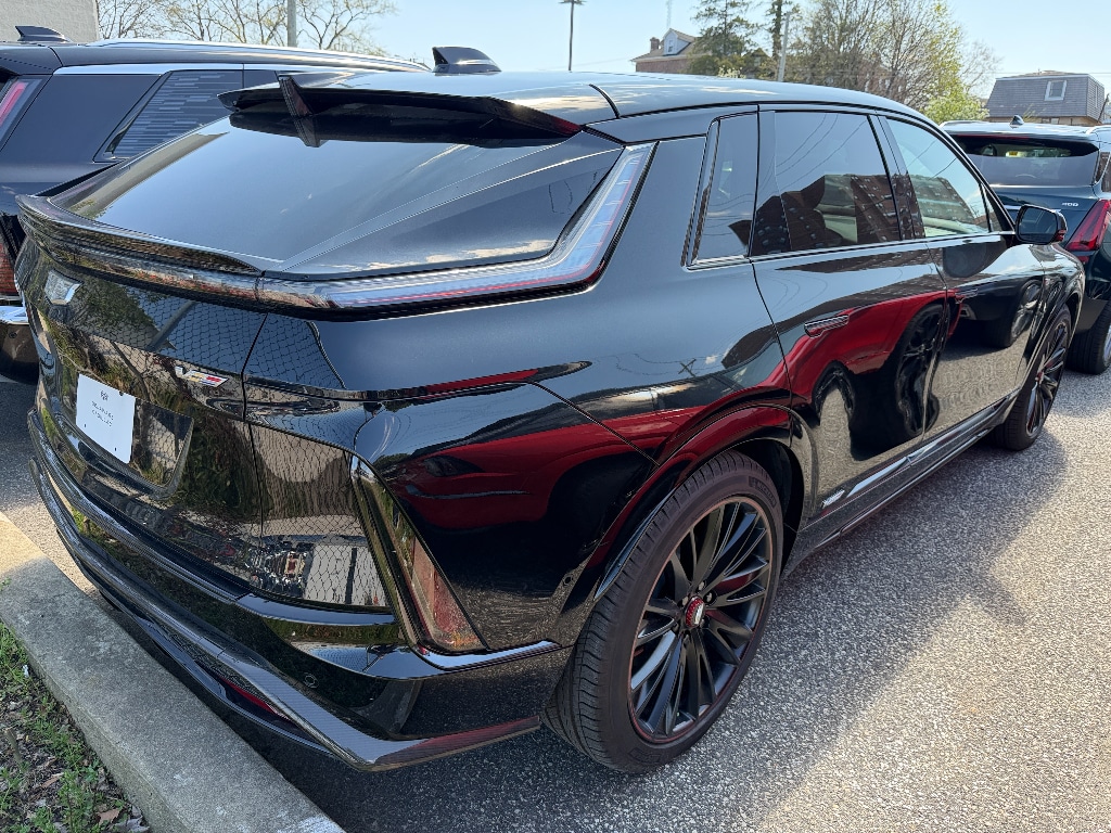 New 2026 CADILLAC LYRIQ V-Series Premium SUV