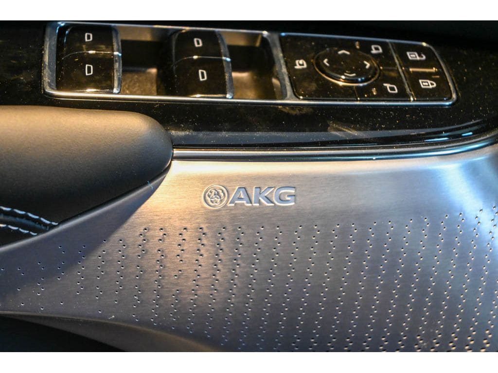 2026 Cadillac LYRIQ V Premium - Photo 18