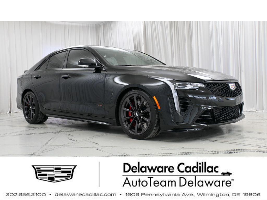 2025 Cadillac CT4 V-Series Blackwing's photo