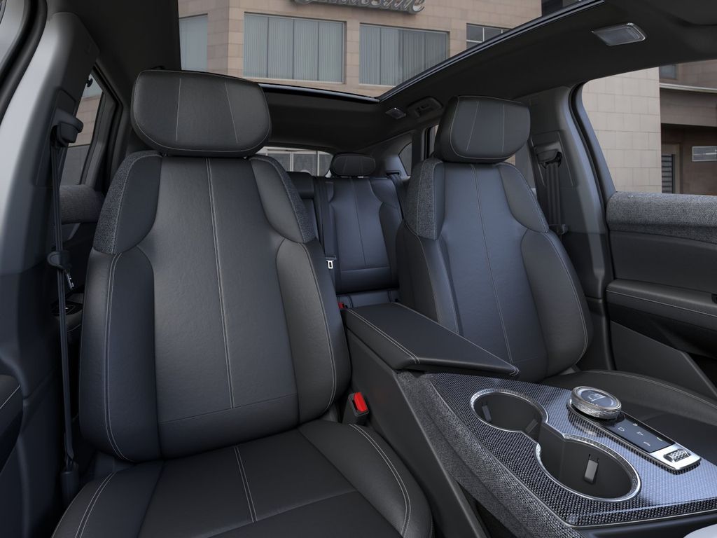 2027 Cadillac OPTIQ Luxury - Photo 16