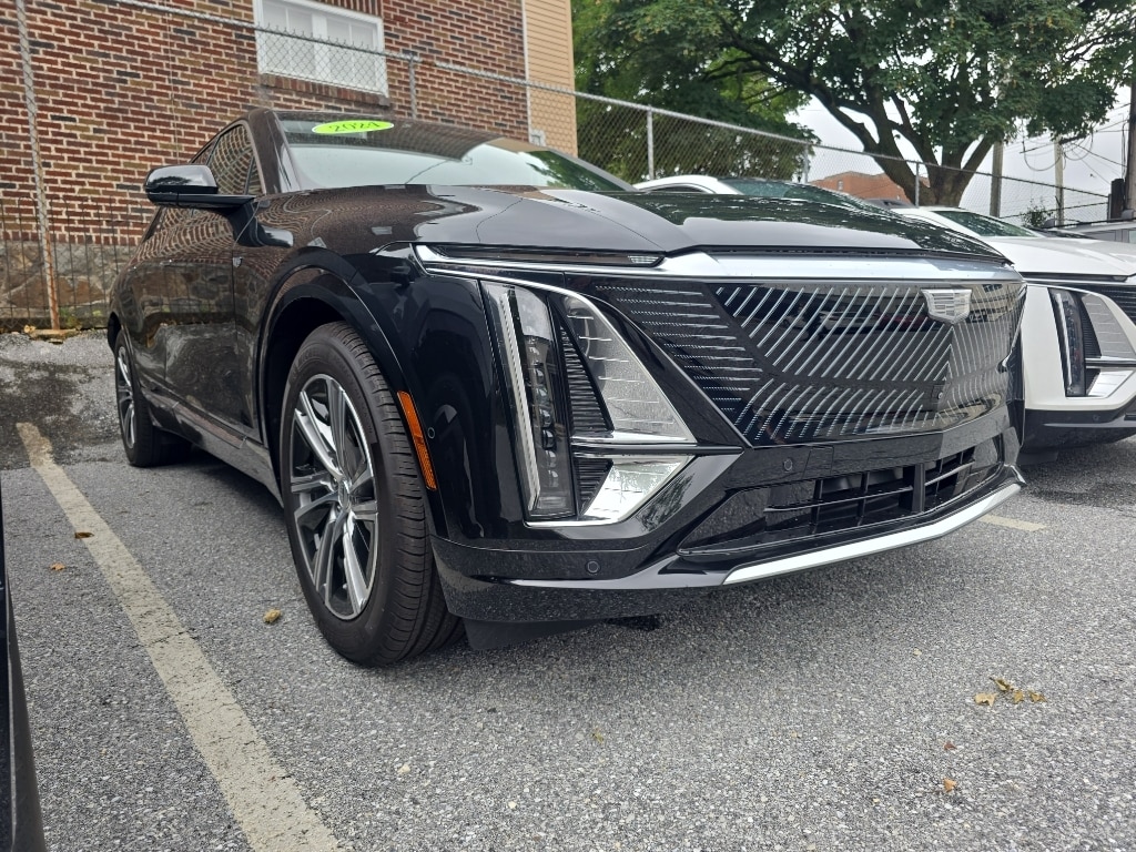 Used 2024 CADILLAC LYRIQ Luxury 1 SUV