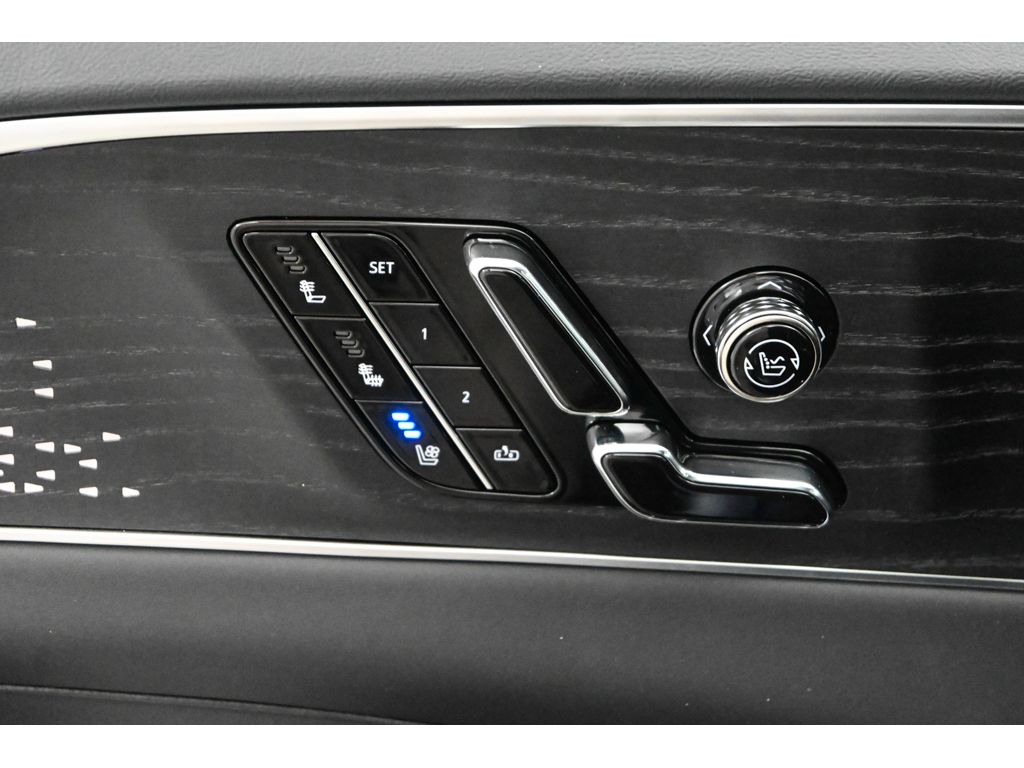 2026 Cadillac LYRIQ V Premium - Photo 19