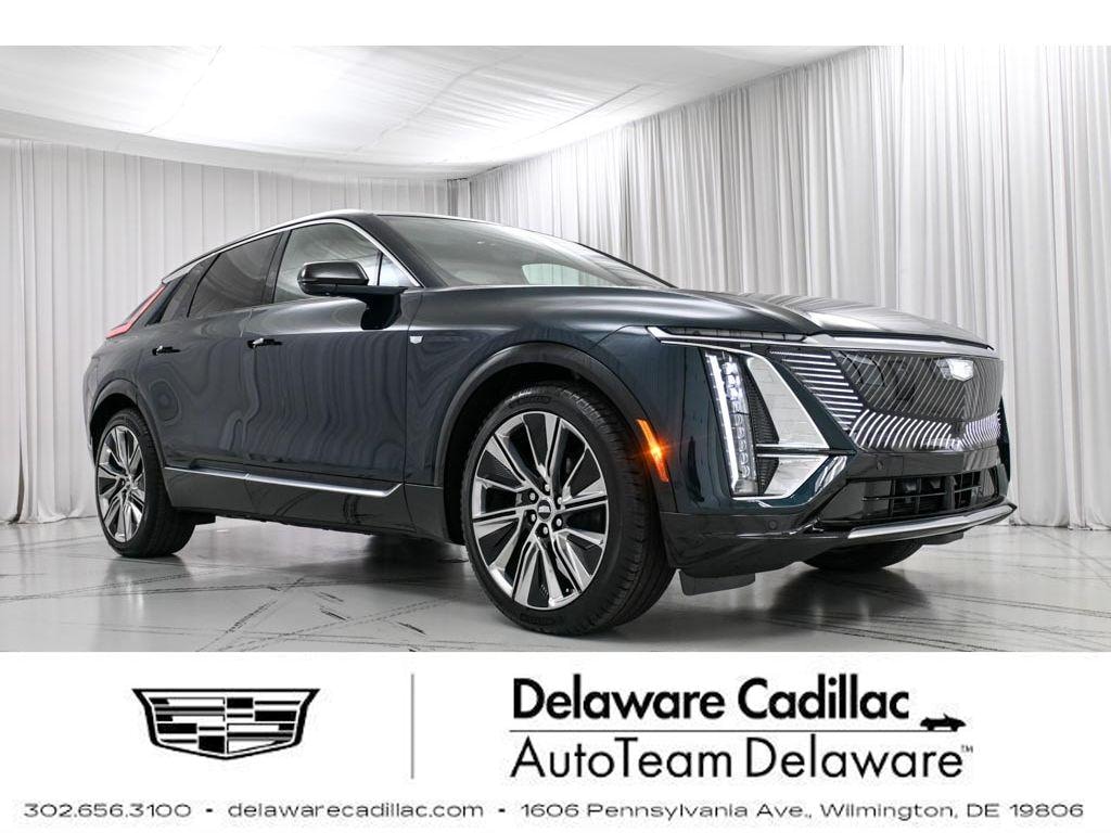 New 2026 CADILLAC LYRIQ Signature Luxury SUV