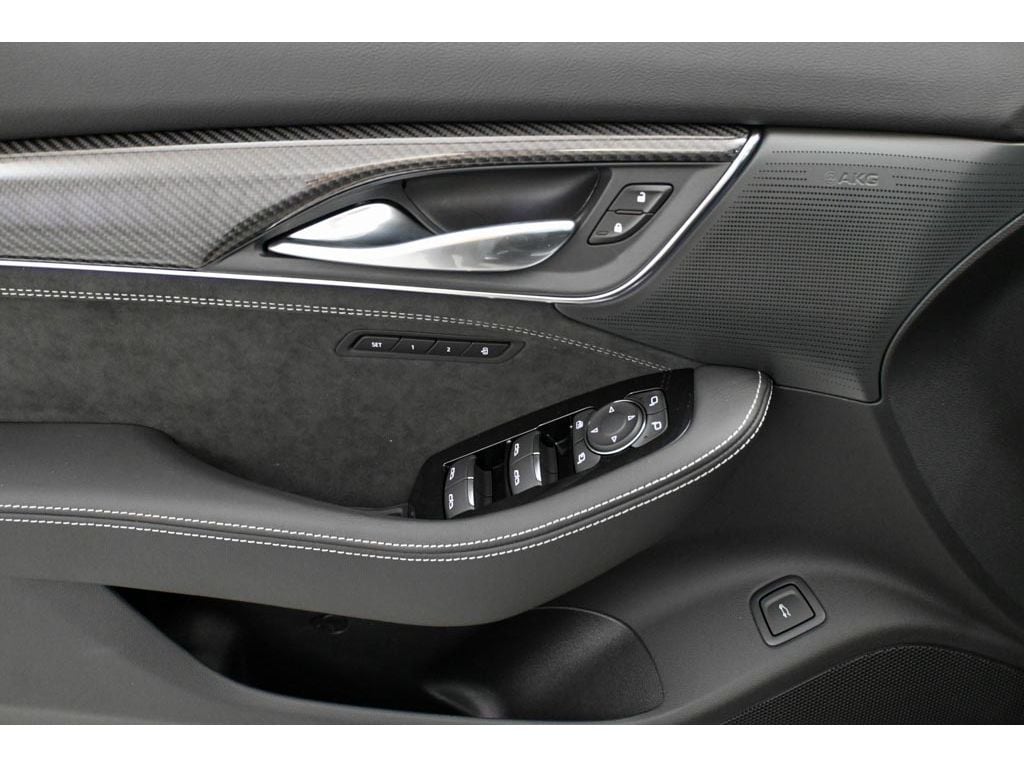 2026 Cadillac CT5 V-Series - Photo 14