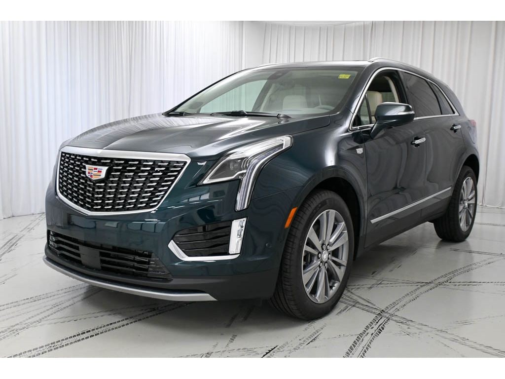 New 2026 CADILLAC XT5 Premium Luxury SUV