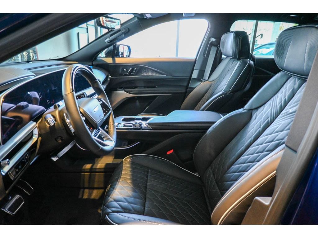 2026 Cadillac LYRIQ V Premium - Photo 19