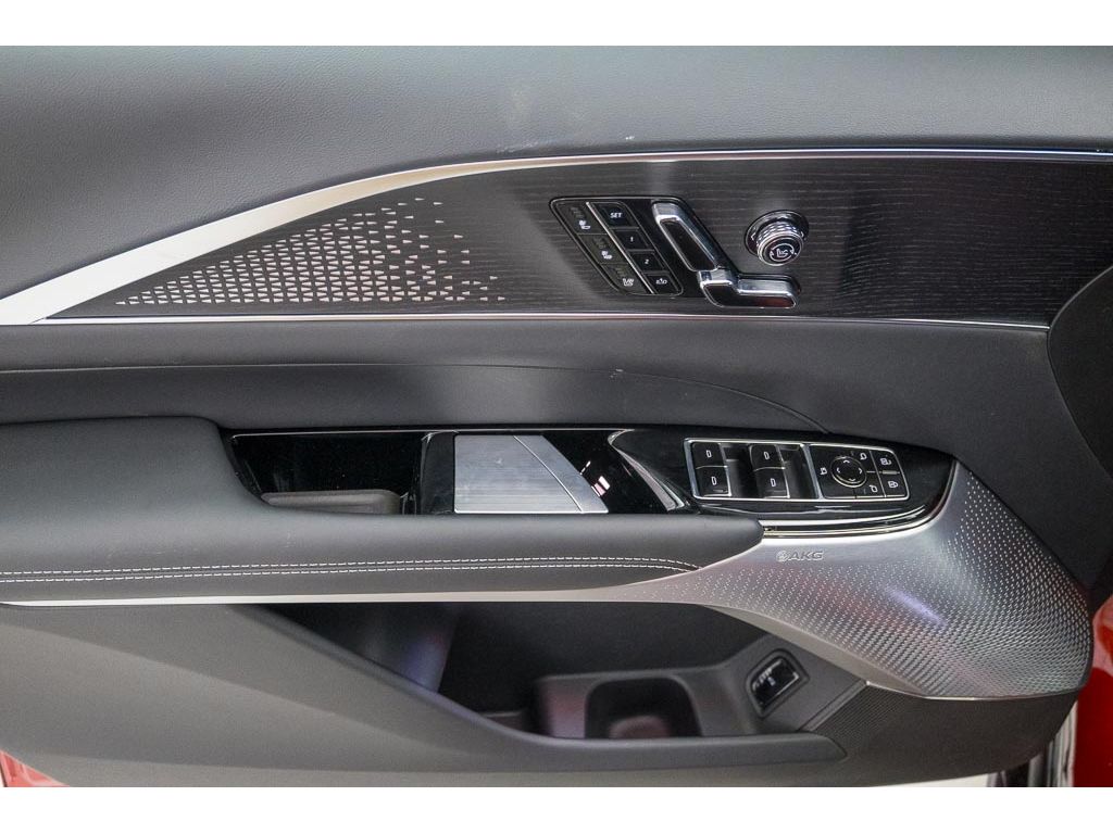 2026 Cadillac LYRIQ V Premium - Photo 14