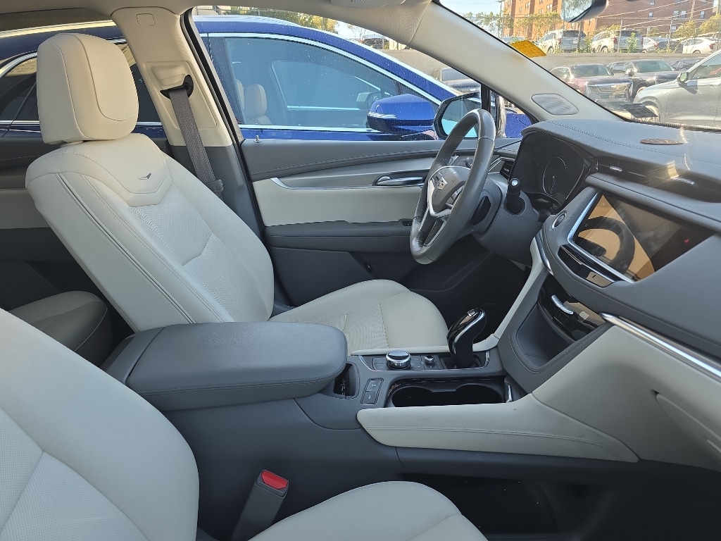 Used 2024 CADILLAC XT5 Premium Luxury SUV