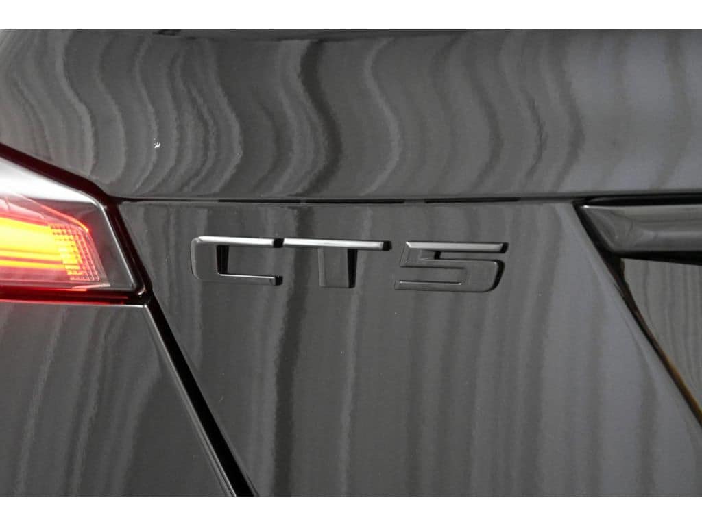 2026 Cadillac CT5 V-Series - Photo 38