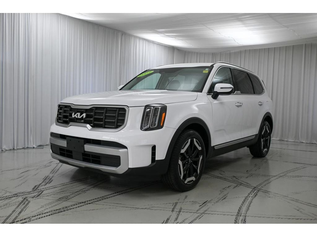 Used 2023 Kia Telluride S
