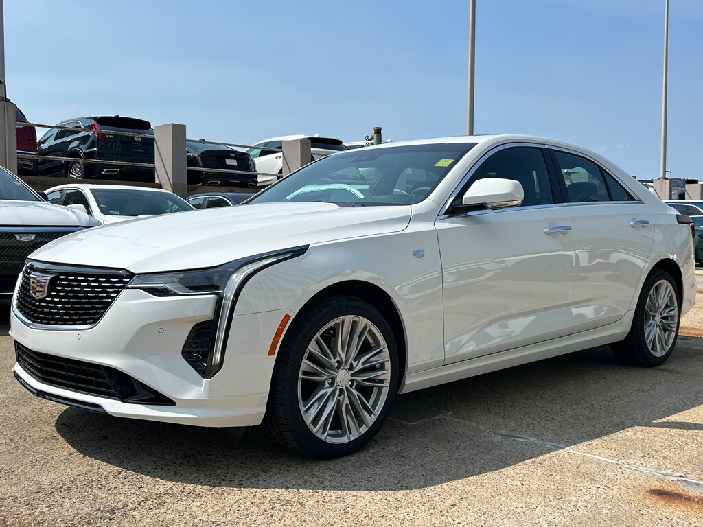 2025 Cadillac CT4 Premium Luxury photo 4